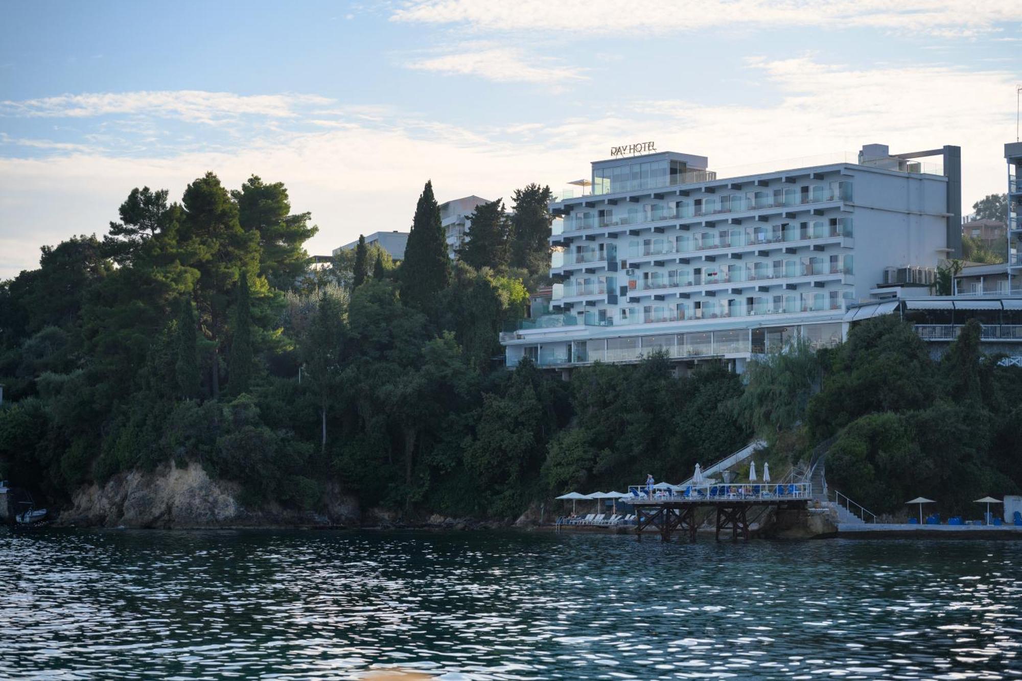 Ray Hotel Corfu Perama  Esterno foto